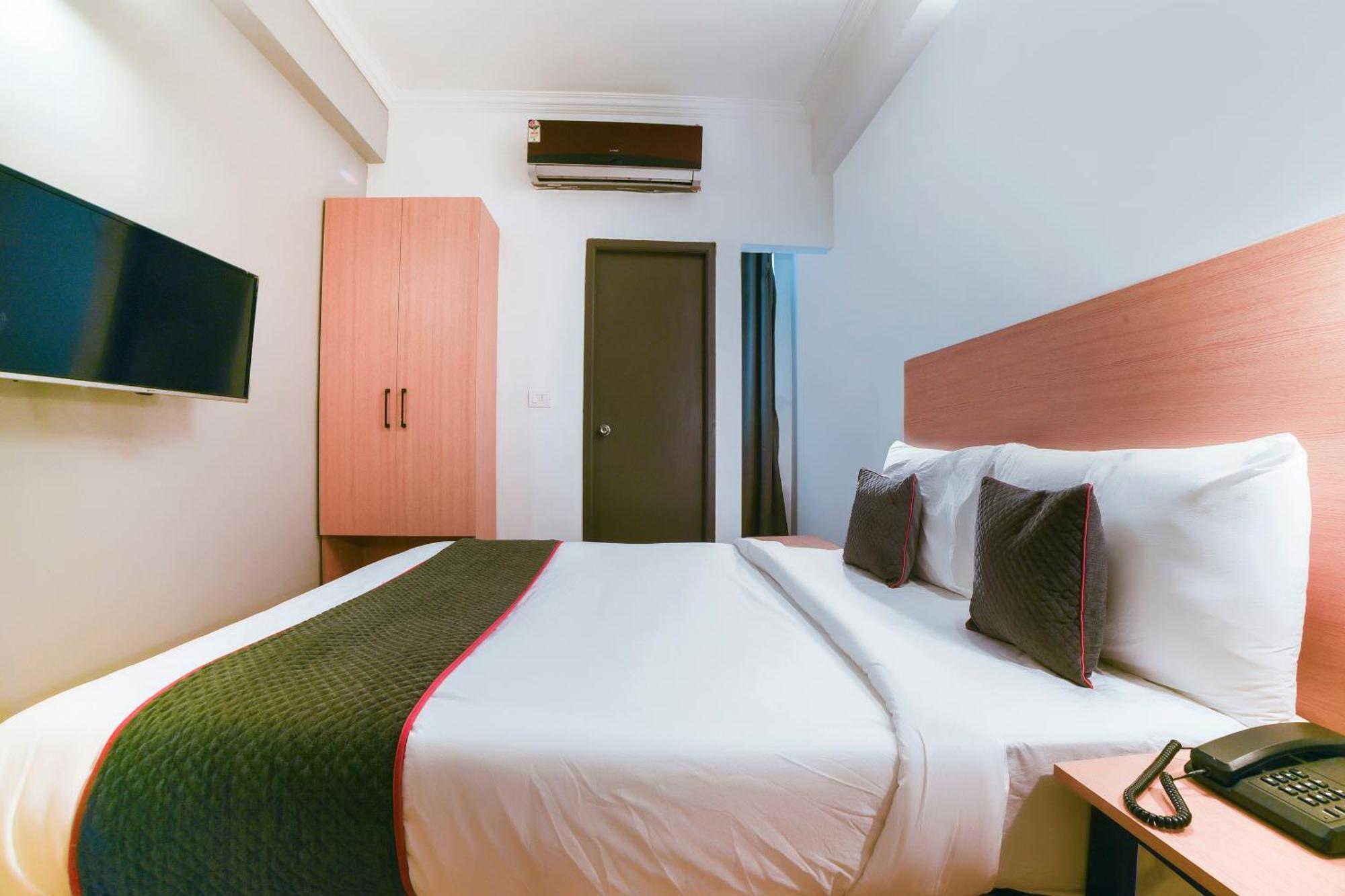 Hotel Collection O Vadapalani à Chennai Extérieur photo