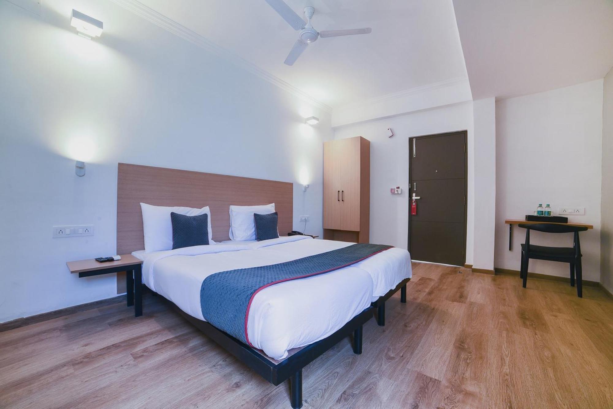 Hotel Collection O Vadapalani à Chennai Extérieur photo
